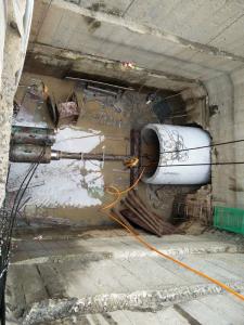 成都地铁梁家巷站雨污水顶管施工